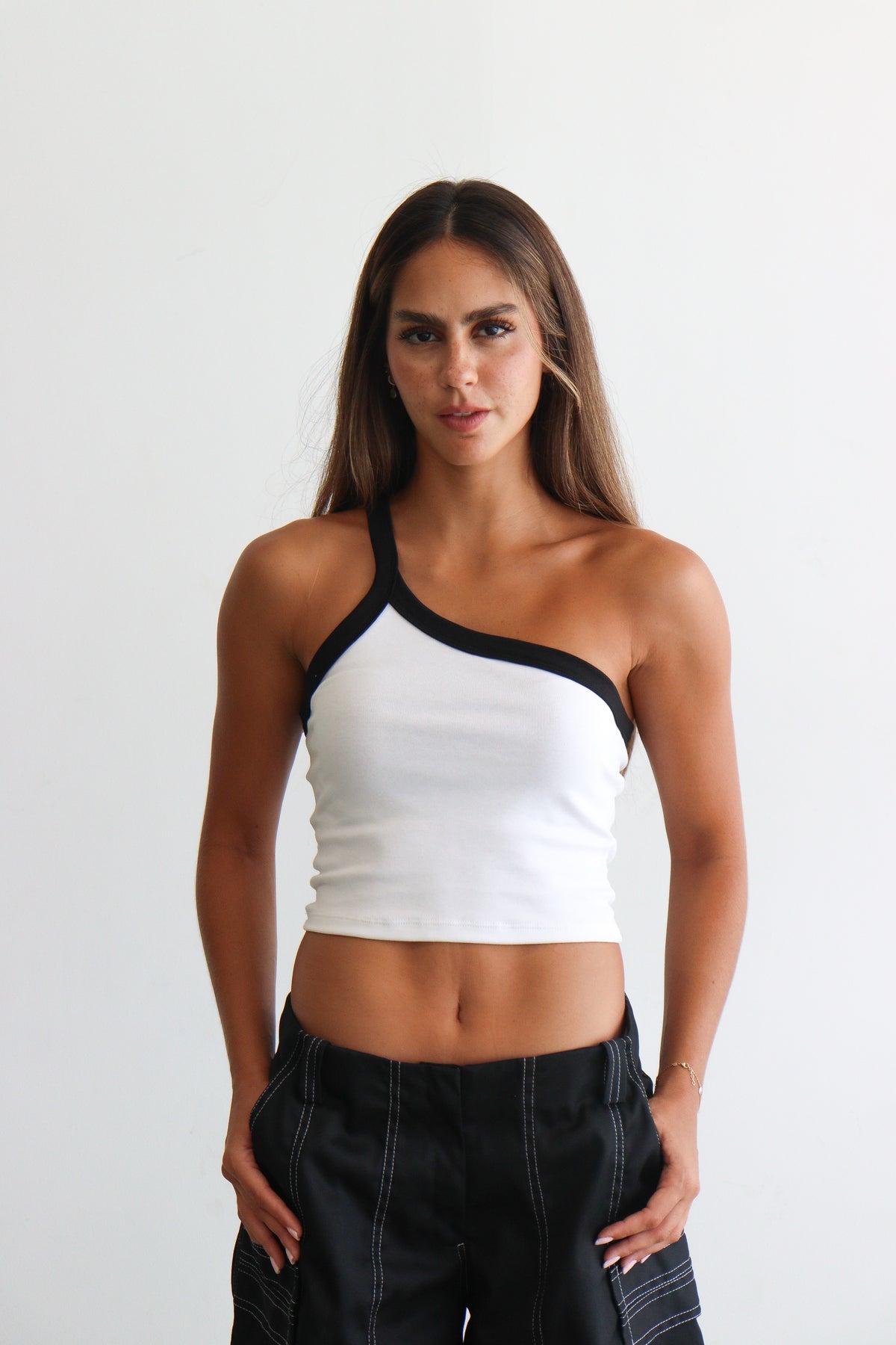 Bond Top